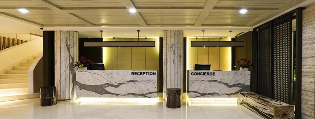 Bumi Segah Hotel Tanjung Redep Buitenkant foto